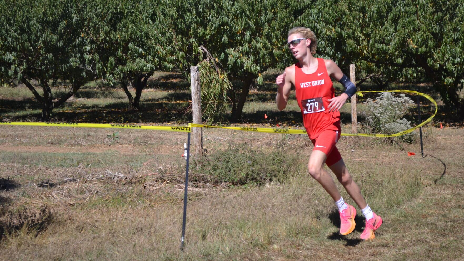 Three local runners win at Pontotoc Invitational